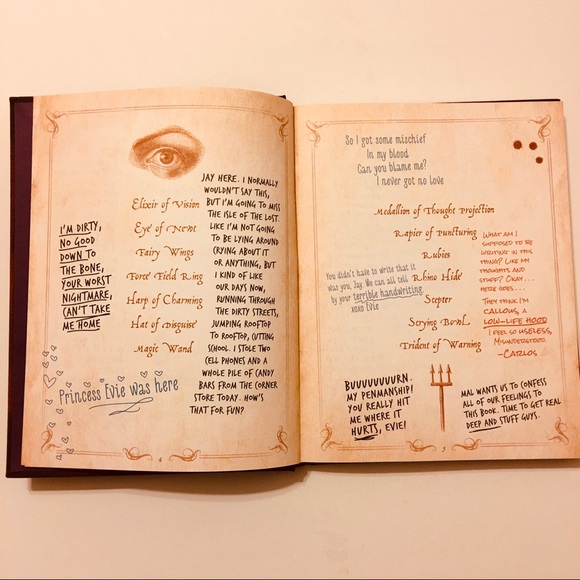 3/$15 ❤️ Disney Descendants Mal’s Spell Book - Picture 5 of 8